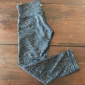 Lululemon Wunder Under Crop, Size 4
